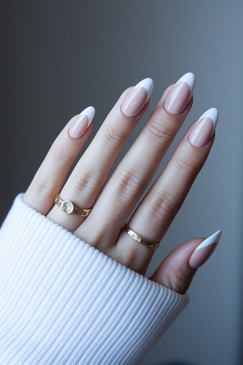 almond_white_french_tip_nails_metadata_iaw9n.jpg