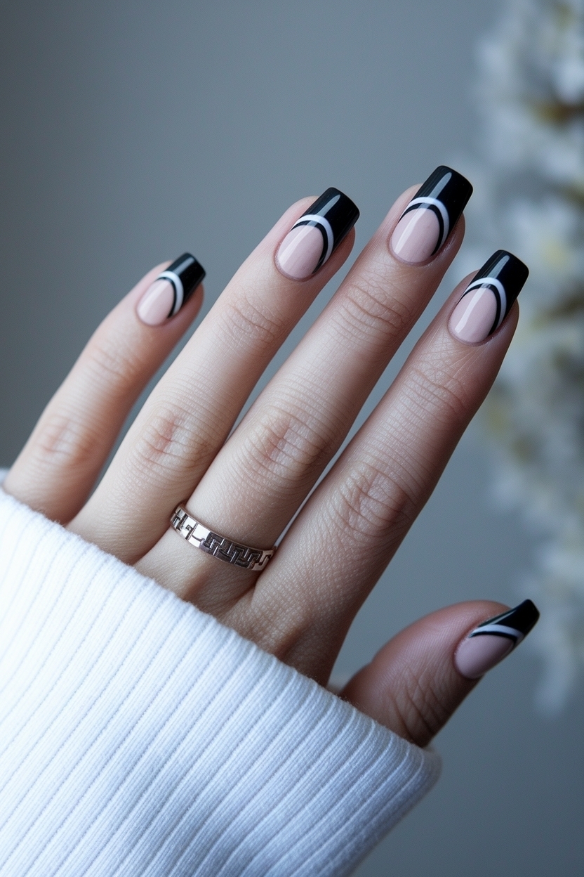 black_and_white_french_nails_metadata_qrg3d.jpg