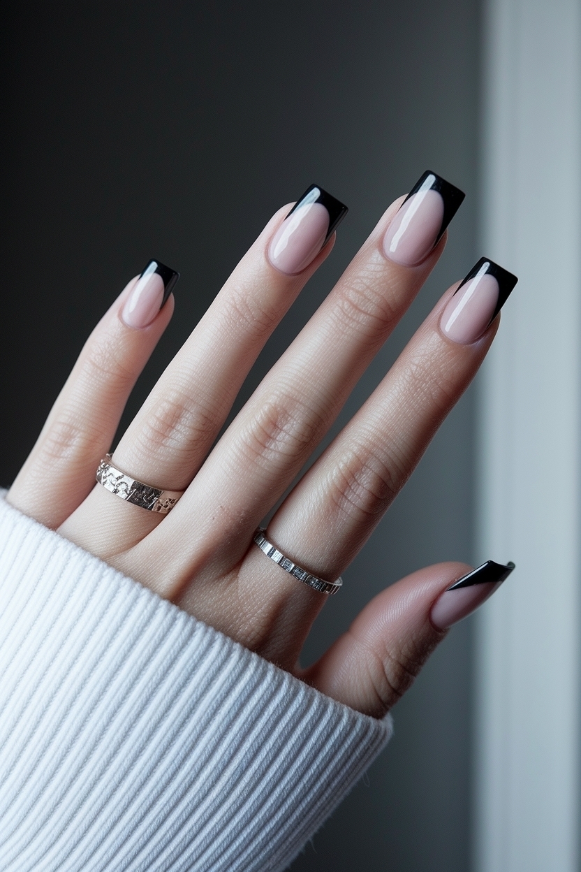 black_square_french_tip_nails_metadata_qrg3d.jpg