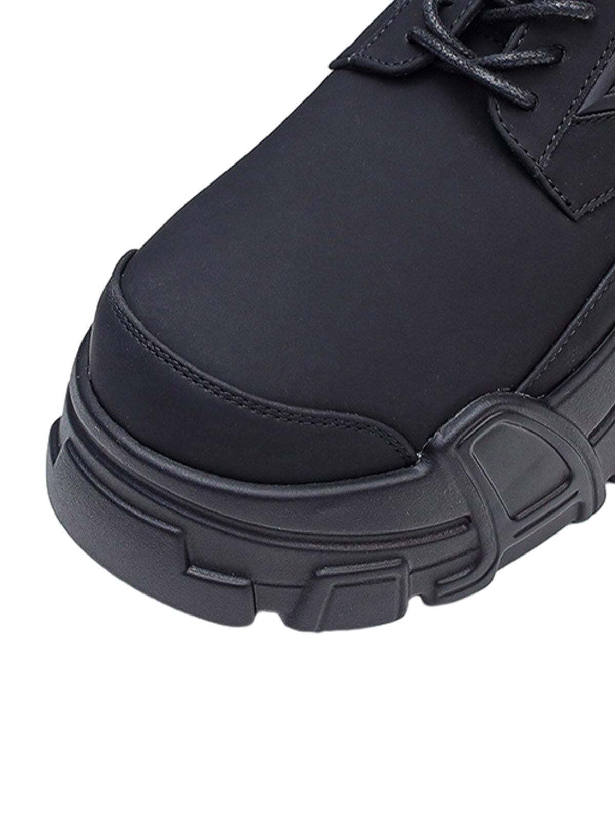 Concert Outfit All-Black Platform Shoes Concert Outfit All-Black Platform Shoes