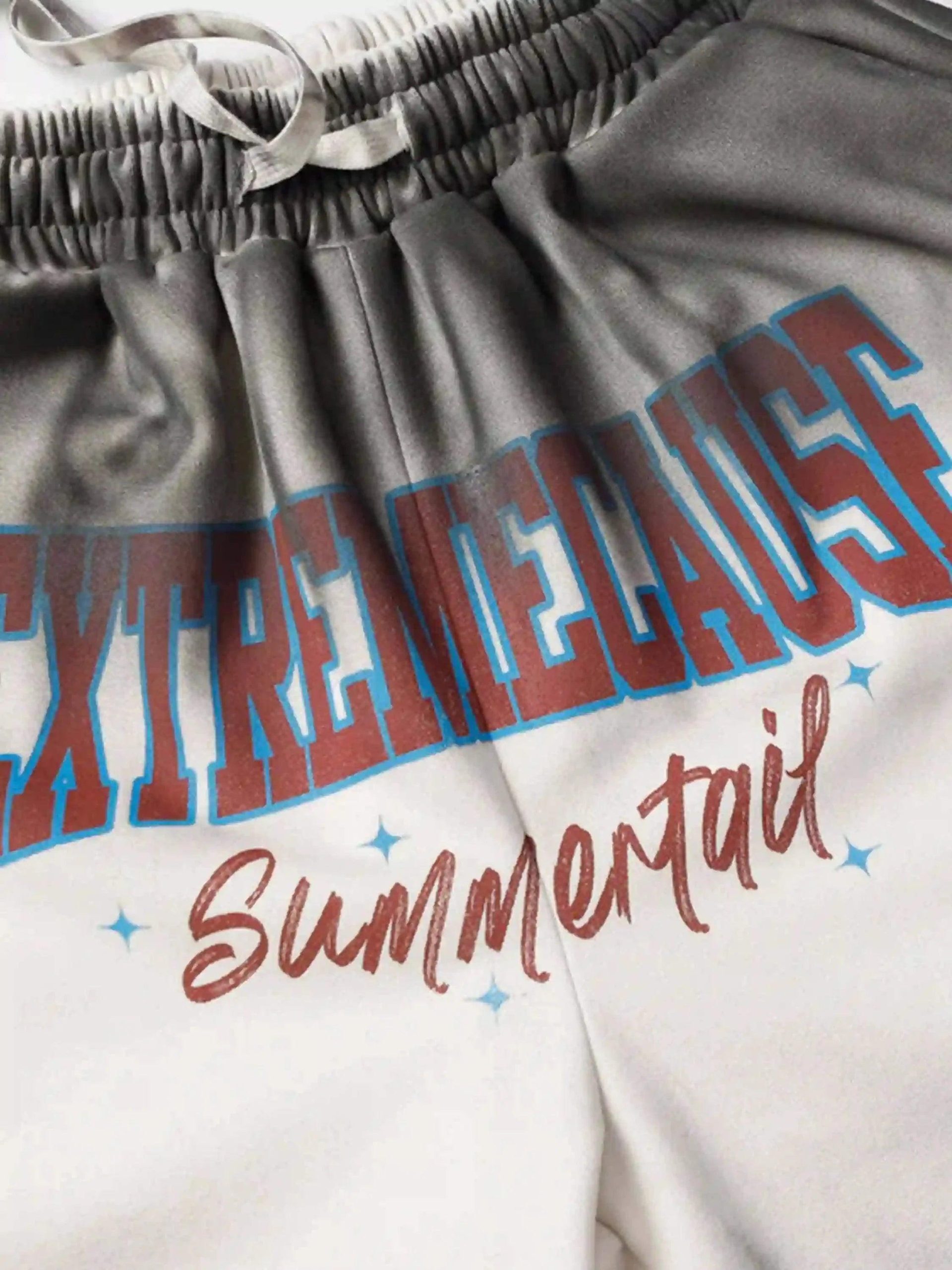 Concert Outfit American Style Distressed Gradient Print Shorts Concert Outfit American Style Distressed Gradient Print Shorts