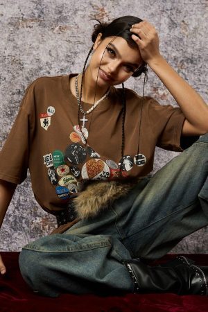 Concert Outfit Badge Print Distressed Short Sleeve T-Shirt