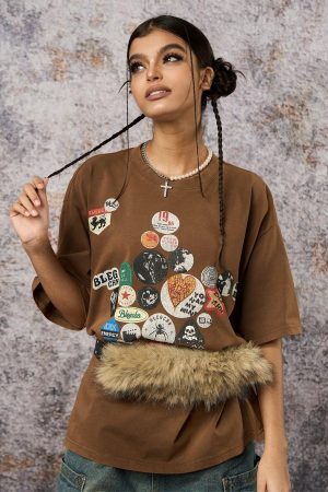 Concert Outfit Badge Print Distressed Short Sleeve T-Shirt