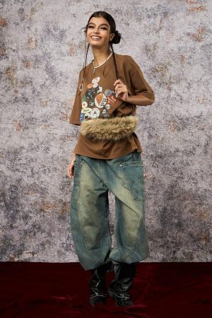 Concert Outfit Badge Print Distressed Short Sleeve T-Shirt