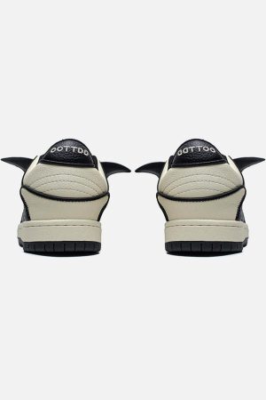 Concert Outfit Black&White Contrast Color Skate Shoes