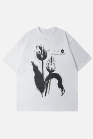 Concert Outfit Blurring Tulip Print Tee