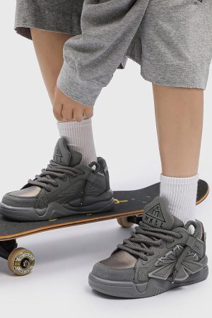 Concert Outfit Casual Preppy Sneakers