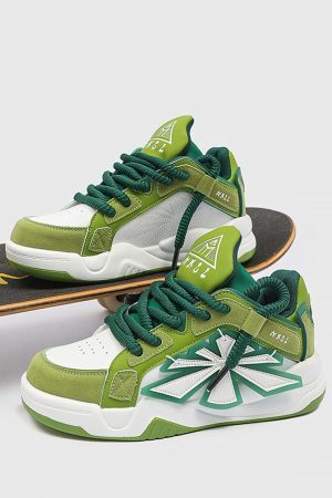 Concert Outfit Casual Preppy Sneakers