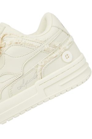 Concert Outfit Casual White Board Shoes