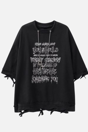 Concert Outfit Chain Decoration Distressed Tee