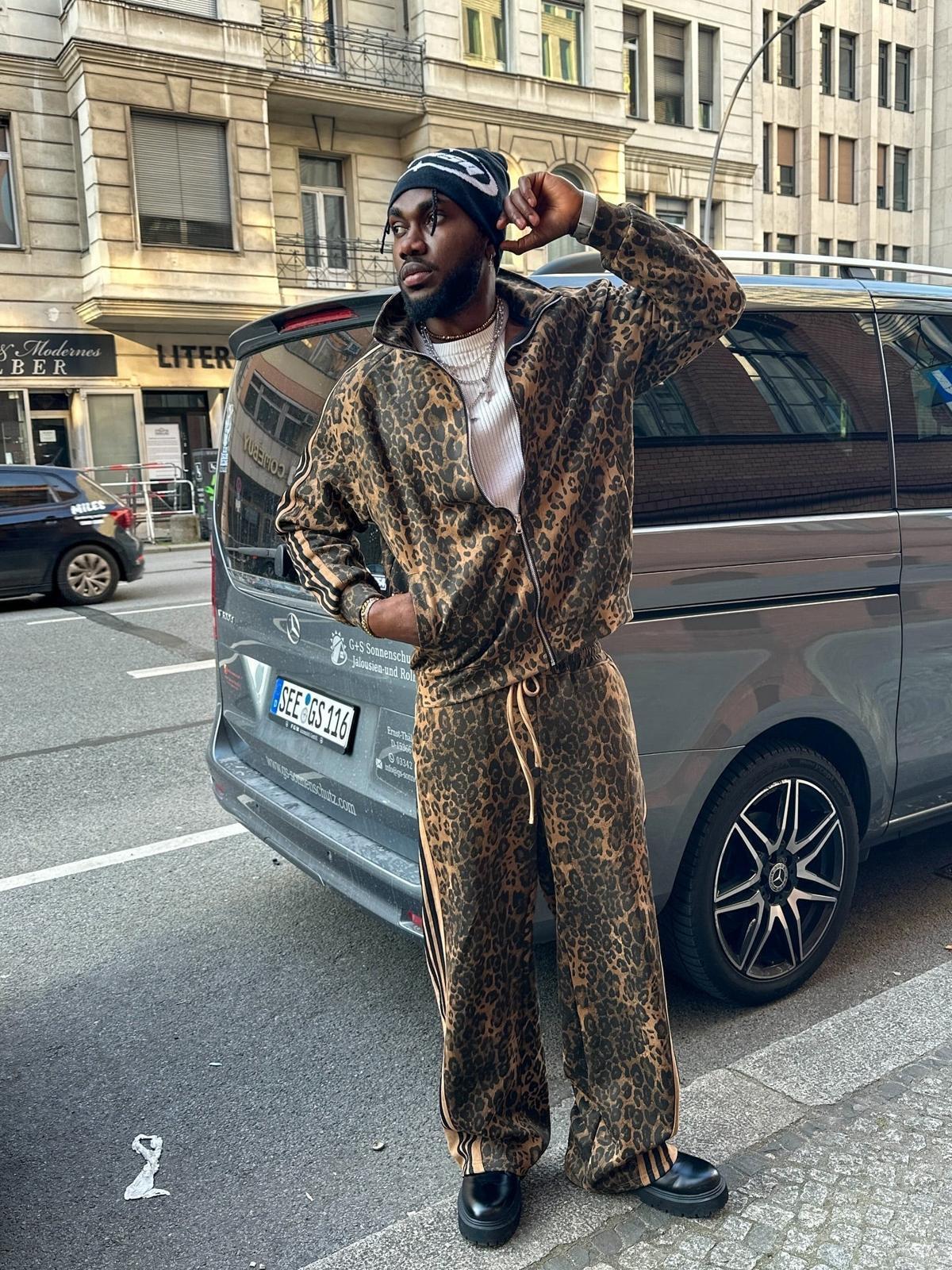 Concert Outfit Cheetah Print Suede Pants Concert Outfit Cheetah Print Suede Pants