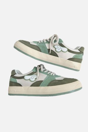 Concert Outfit Colorblock Canvas Wings Graphic Casual Shoes