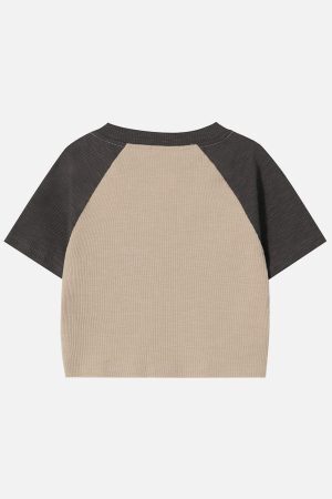 Concert Outfit Contrast Castle Print Cropped Tee