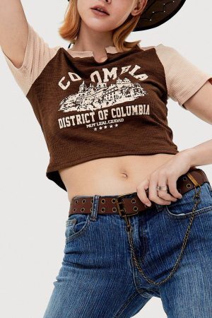 Concert Outfit Contrast Castle Print Cropped Tee