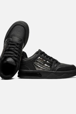 Concert Outfit Dark Embroidered Letters Skate Shoes