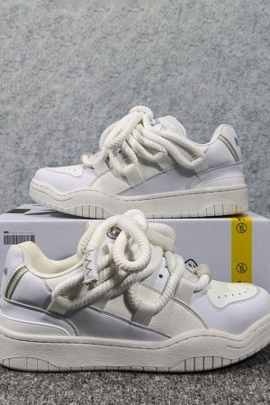 Concert Outfit Dirty Braid Design Skateboard Bread Shoes