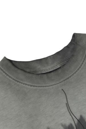 Concert Outfit Distressed Batik Graphic T-Shirt