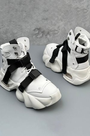 Concert Outfit Dual-Strap Stealth Runner Boots