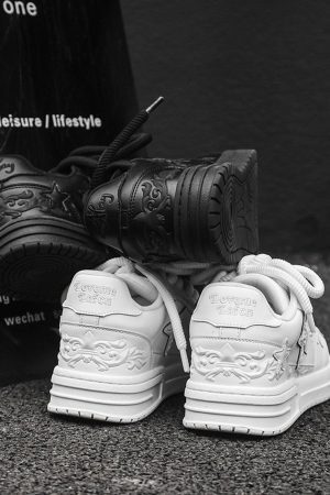 Concert Outfit Embossed Stars Casual Board Shoes