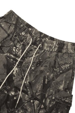 Concert Outfit Fallen Leaf Camouflage Pocket Workwear Shorts