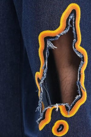 Concert Outfit Flame-Scarred Towel Embroidered Jeans