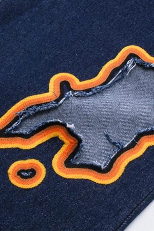 Concert Outfit Flame-Scarred Towel Embroidered Jeans