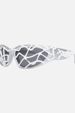 Concert Outfit Futuristic Wavy Frame Sunglasses