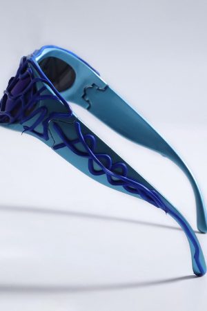 Concert Outfit Futuristic Wavy Frame Sunglasses