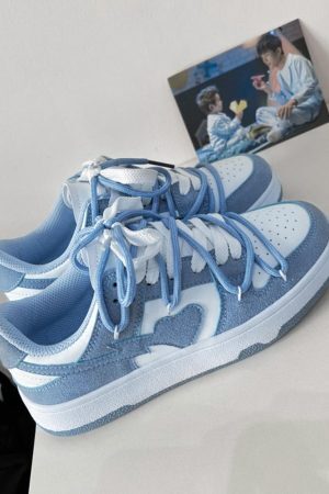 Concert Outfit Haze Blue Love Breathable Board Shoes