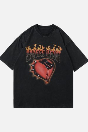 Concert Outfit High Street Heart-Print Dark T-Shirt