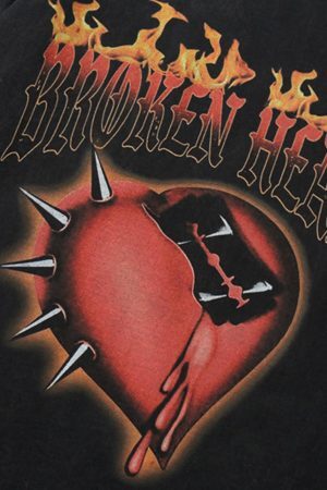 Concert Outfit High Street Heart-Print Dark T-Shirt