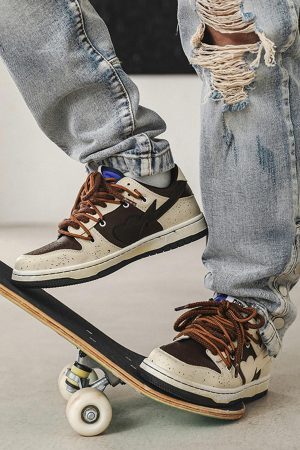 Concert Outfit High Street Love Sneakers