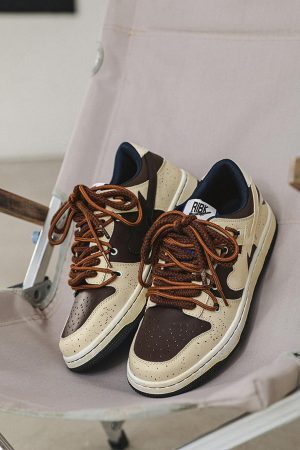 Concert Outfit High Street Love Sneakers