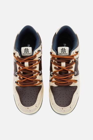 Concert Outfit High Street Love Sneakers