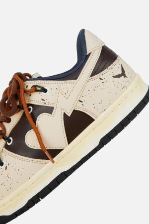 Concert Outfit High Street Love Sneakers