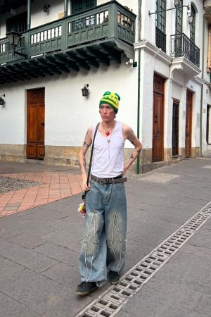 Concert Outfit High Street Star Washed Jeans