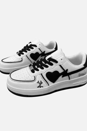 Concert Outfit High Street White Skate Sneakers