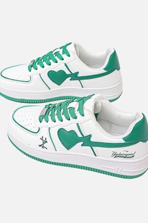 Concert Outfit High Street White Skate Sneakers