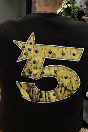 Concert Outfit Jesus Graphic T-Shirt