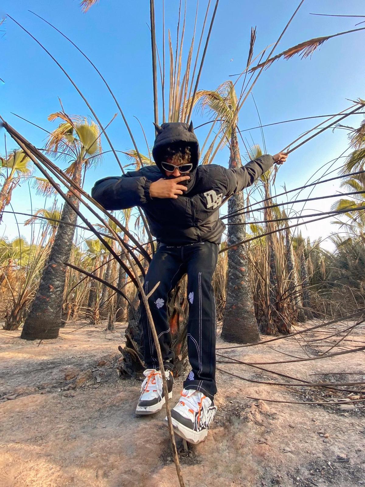 Concert Outfit Letter Lucky Clover Embroidered Baggy Jeans Concert Outfit Letter Lucky Clover Embroidered Baggy Jeans