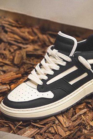 Concert Outfit Low-Top Breathable Sneakers