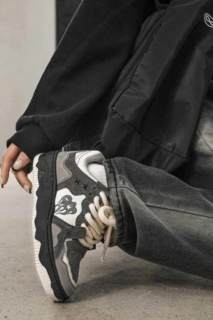 Concert Outfit Monochrome Shadowwave Heavy-Duty Street Sneakers