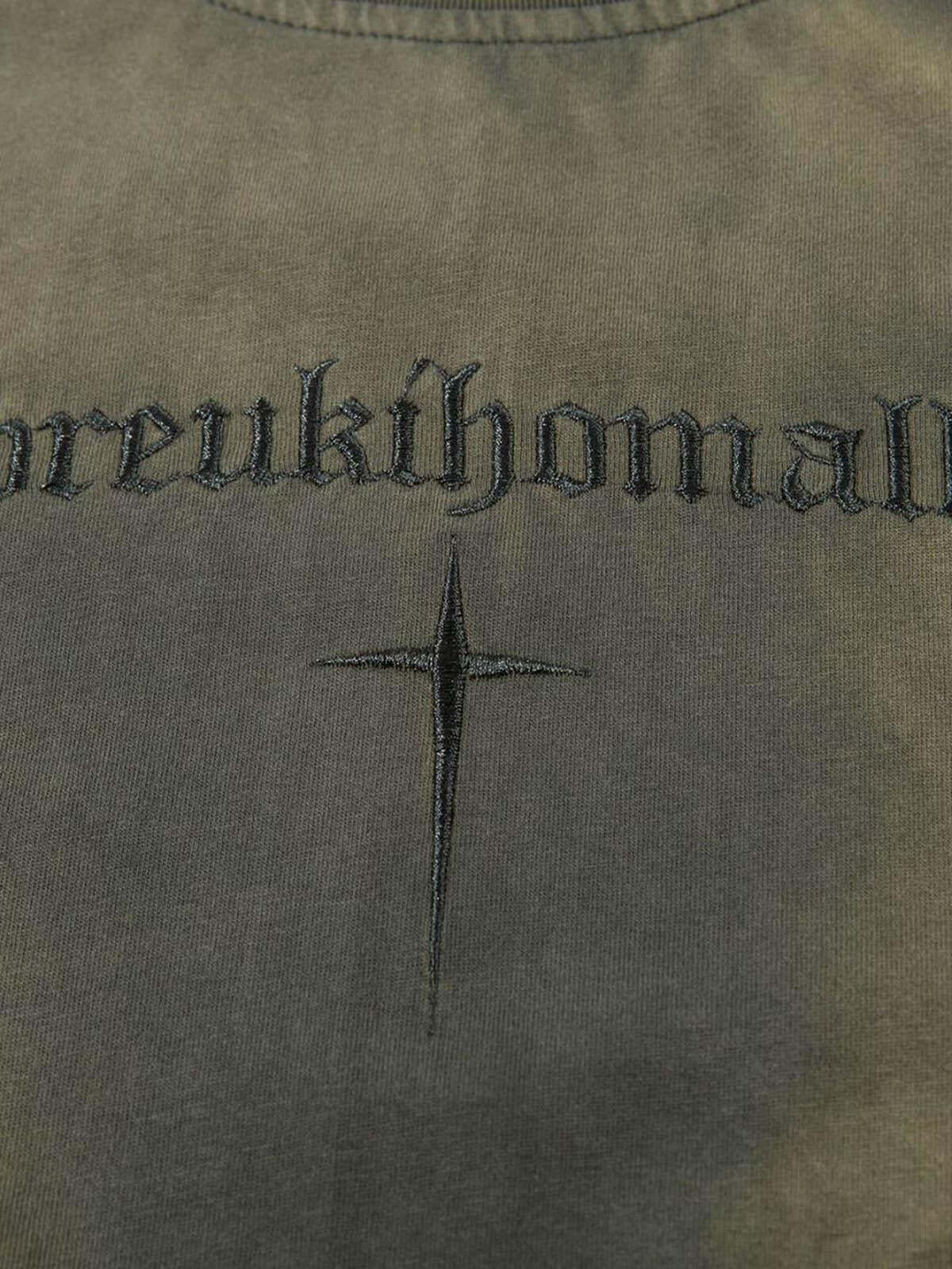 Concert Outfit Oversized Cross and Studed T-Shirt Concert Outfit Oversized Cross and Studed T-Shirt