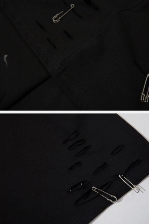 Concert Outfit Paper Clip Decoration Tee