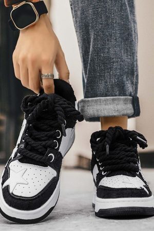 Concert Outfit Retro Casual Sneakers