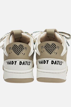 Concert Outfit Retro Casual Sneakers