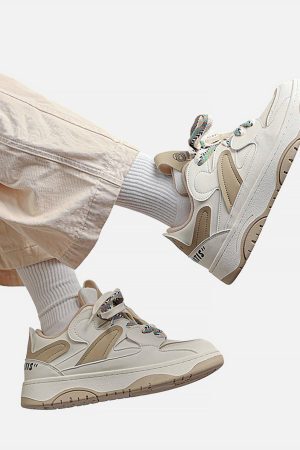 Concert Outfit Retro Casual Sneakers