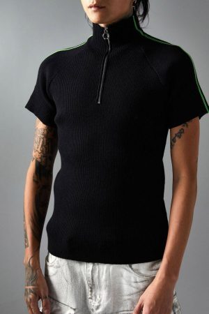 Concert Outfit Retro Cleanfit Quarter Zip- Up T-Shirt