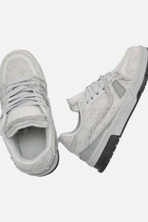 Concert Outfit Retro Denim Sneakers