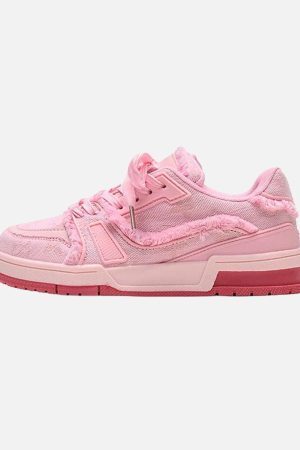 Concert Outfit Retro Denim Sneakers